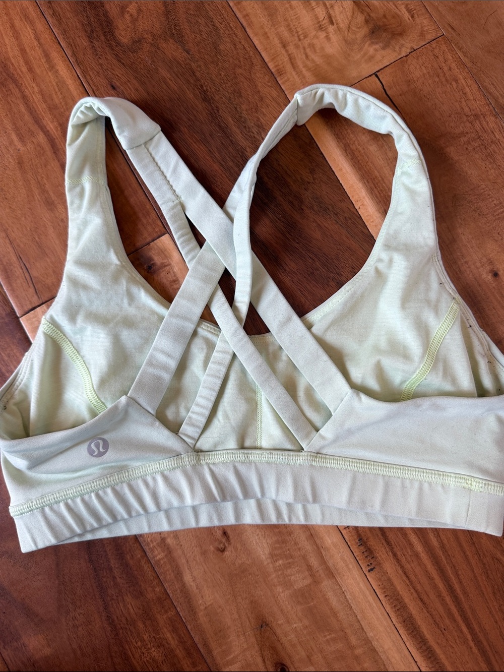 lululemon athletica Pale Mint Crisscross Strappy Sports Bra